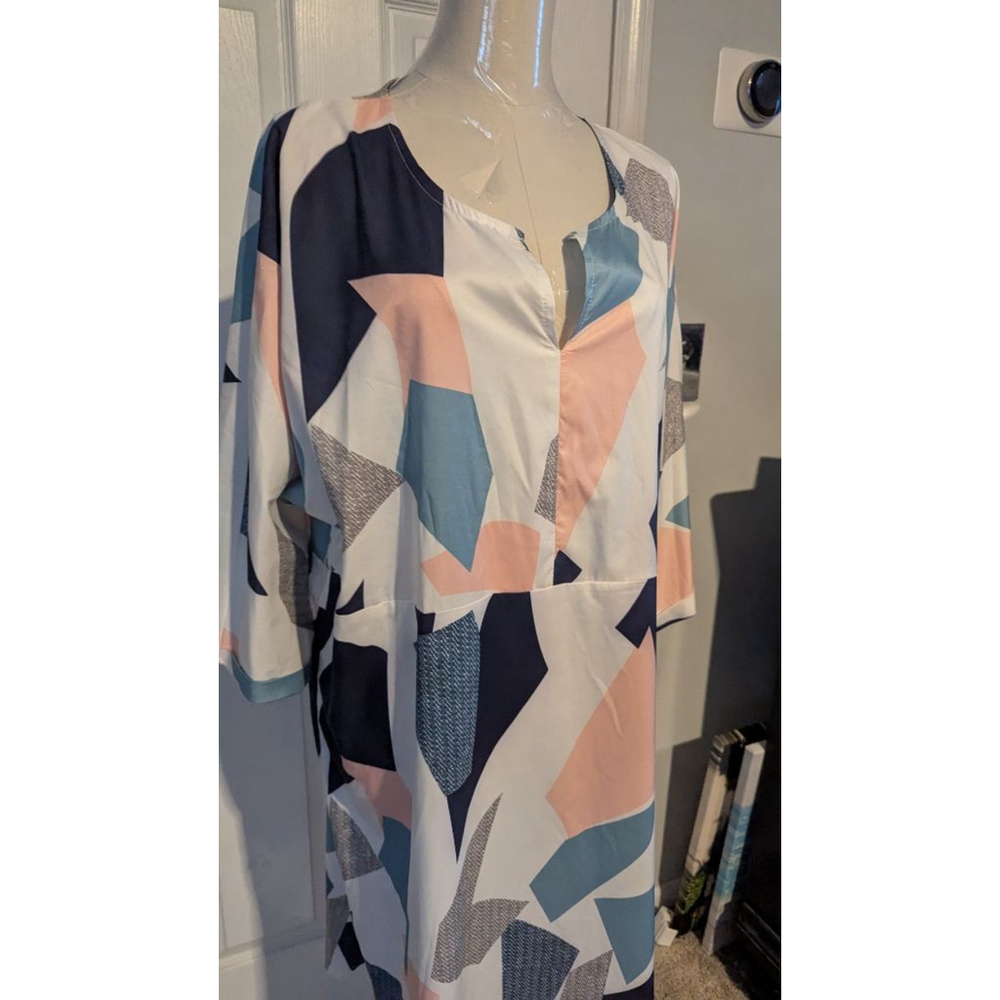 Measeor Geometric design light dress XL - Picture 3 of 7